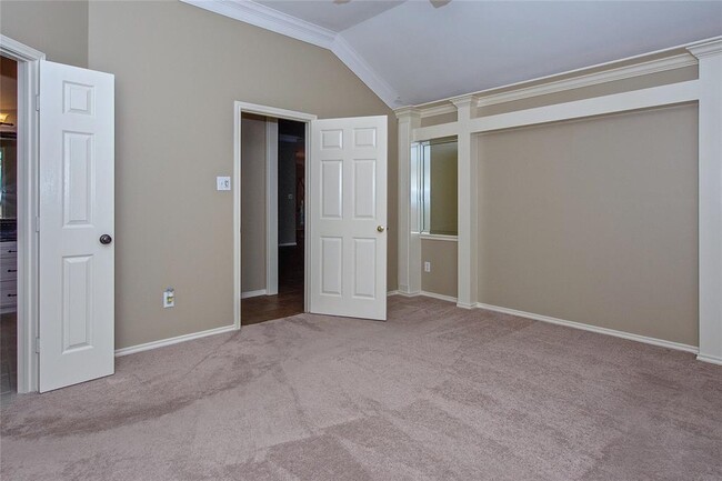 Building Photo - 7718 Trophy Pl Dr