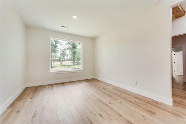 Building Photo - 17404 County Rd 479