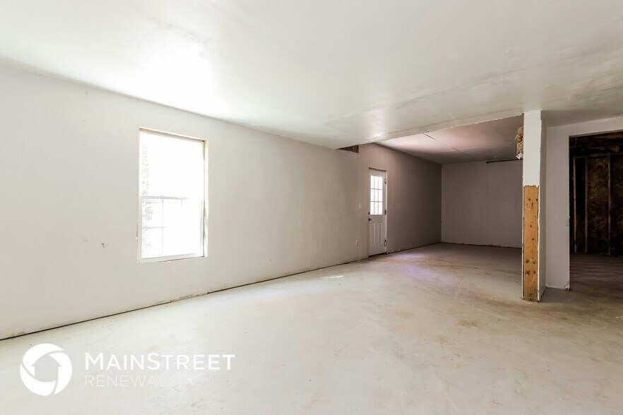 Building Photo - 10057 Tara Glynn Dr