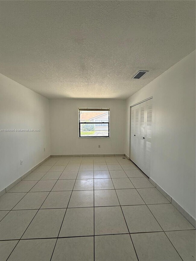 Building Photo - 7700 SW 155th Pl