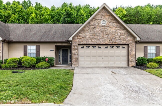 Building Photo - 5104 Cates Bend Way