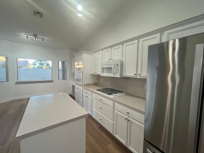 Building Photo - 2470 sq ft, remodeled single story, hard to find 5 bed, 2.5 bath, 2 car garage in guard gated Sta...