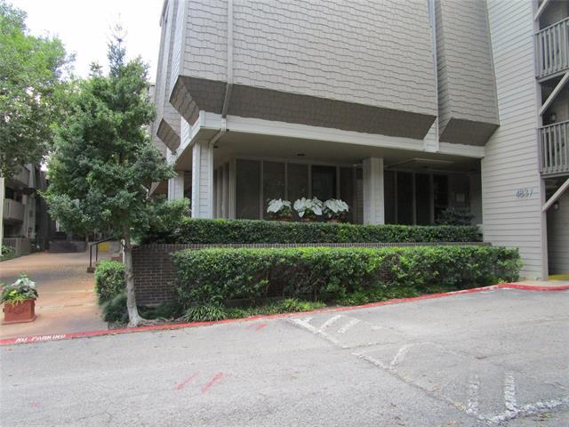 Building Photo - 4851 Cedar Springs Rd