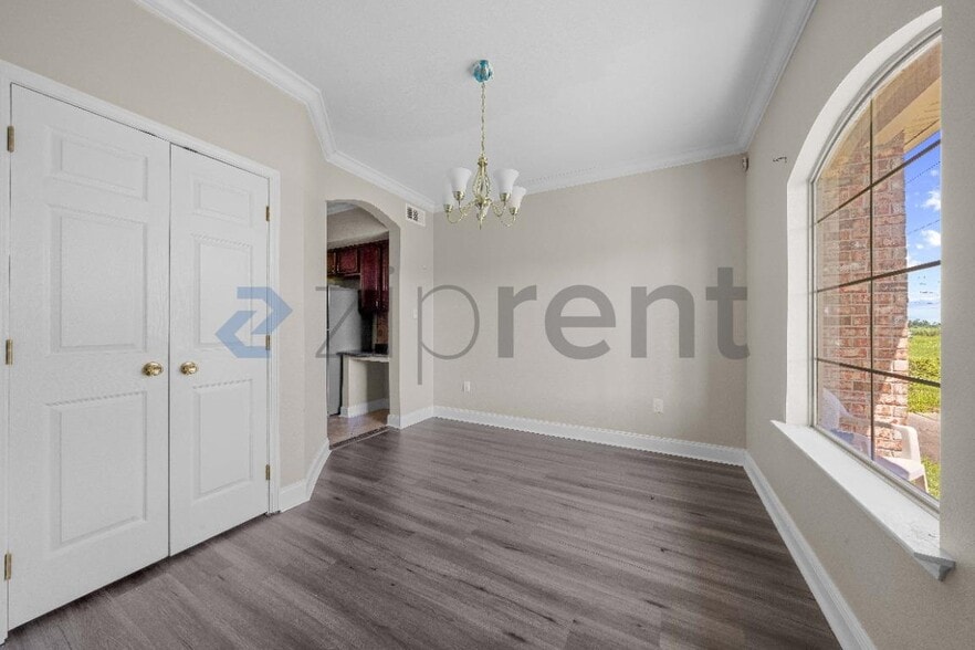 Building Photo - Unit 1418