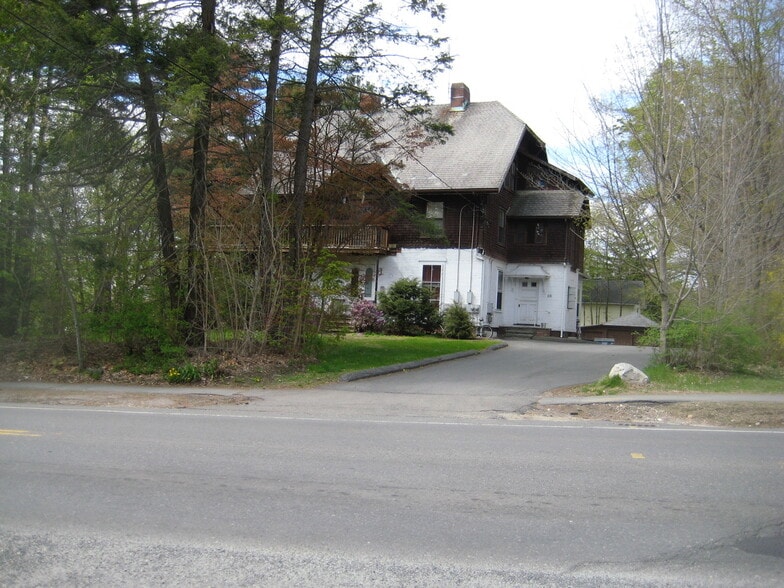 House/apartment - 115 Northampton Rd