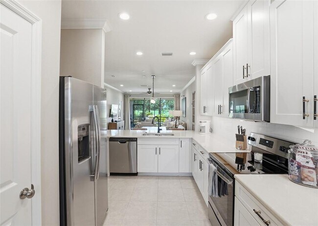 Building Photo - 12720 Sorrento Wy