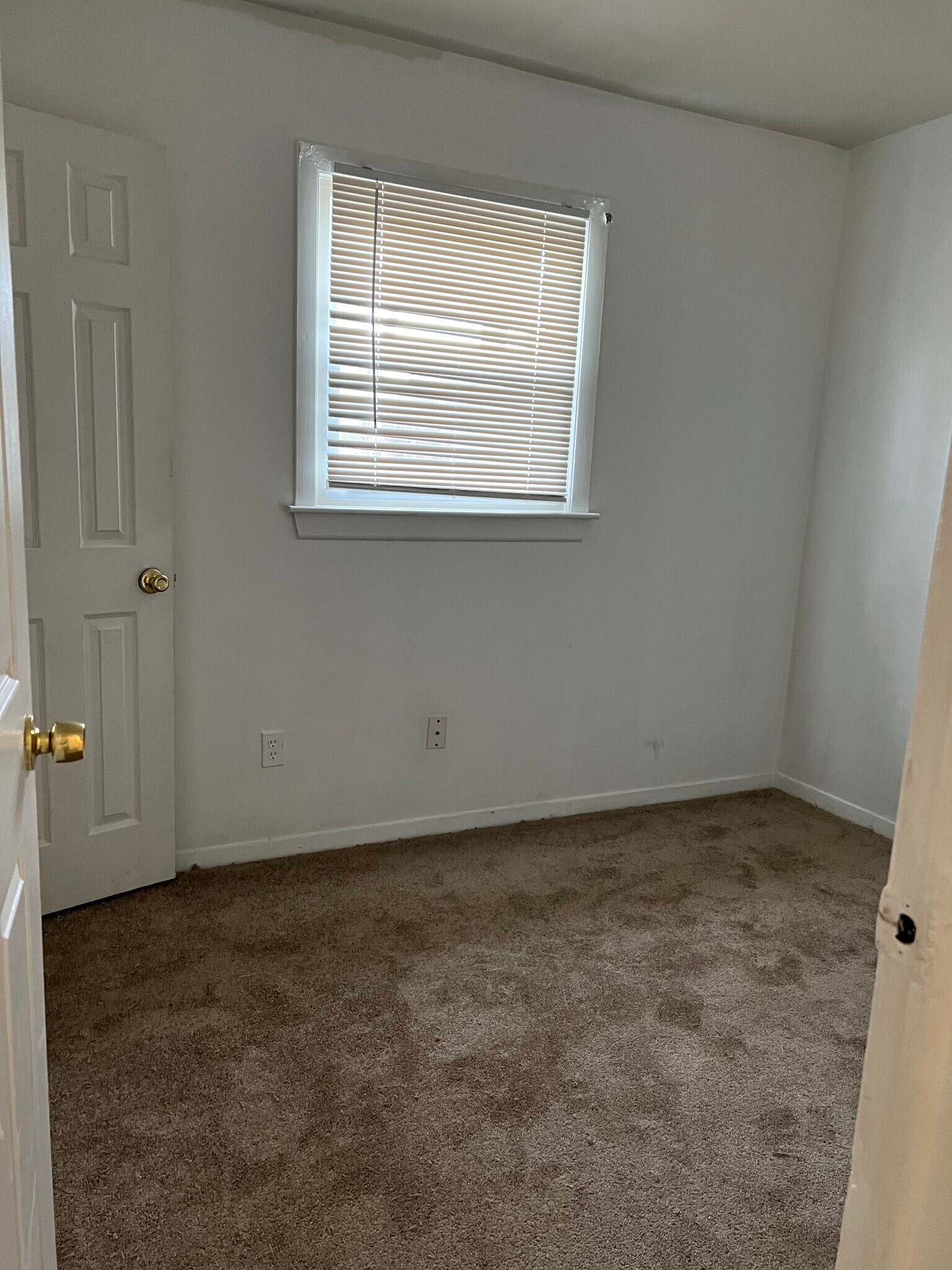 Building Photo - 7940 Thompson Rd