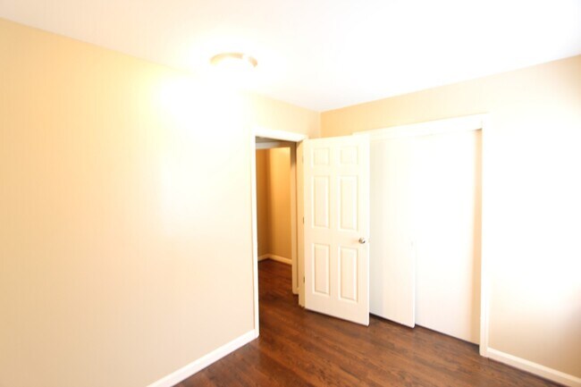 Building Photo - 508 Annie Laura Dr