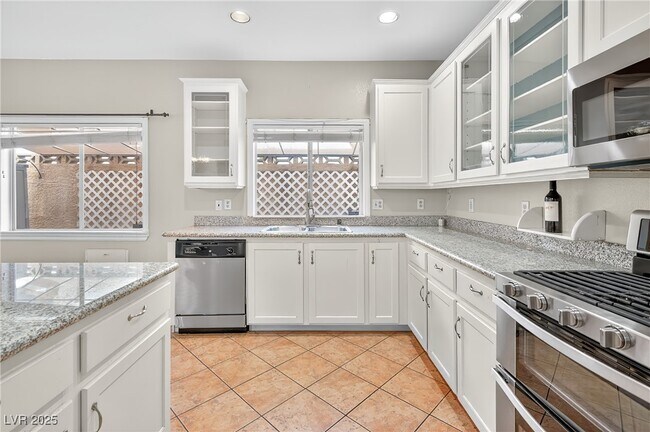 Building Photo - 8963 Crystal Lagoon Ct