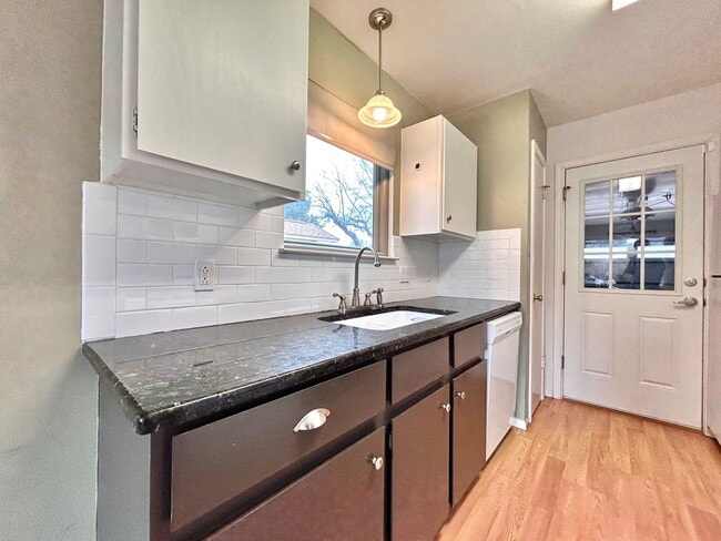 Building Photo - 11908 Snow Finch Rd