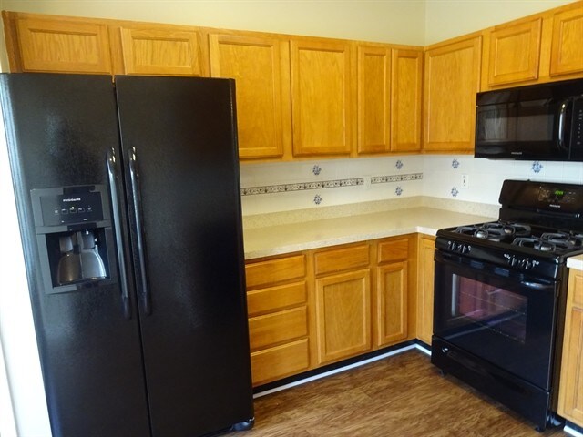 Building Photo - 3041 Lake Park Trl