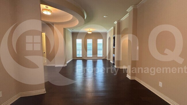Building Photo - 4513 Cherokee Dr
