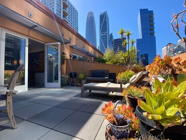 Primary Photo - LUXURY TOP-FLOOR 2BR/2.5BA PENTHOUSE LOFT ...
