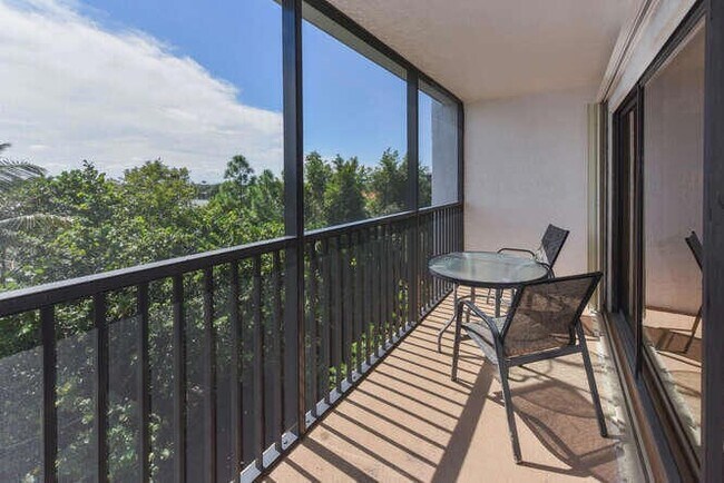 Building Photo - 1605 S US Hwy 1