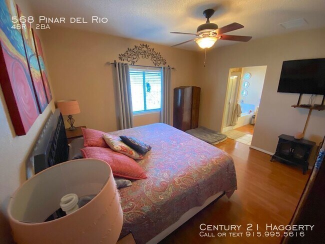 Building Photo - 568 Pinar Del Rio Dr