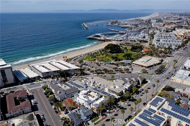 Building Photo - 425 S Catalina Ave