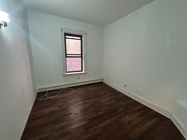 Building Photo - 2680 Bailey Ave