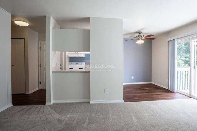 Interior Photo - Dutch Village Apartments