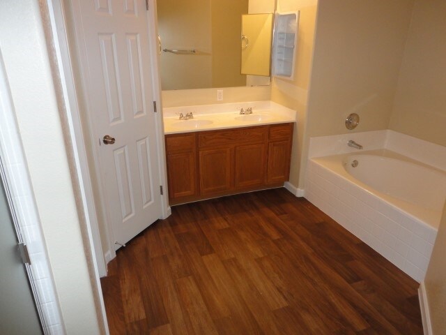 Building Photo - 6405 W Pioneer St