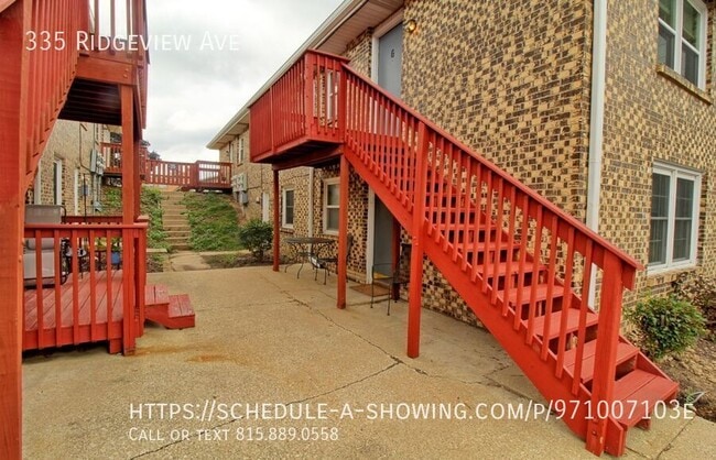 Building Photo - 335 Ridgeview Ave