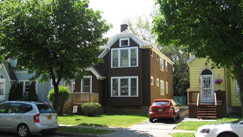 Building Photo - 94 Shepard Ave