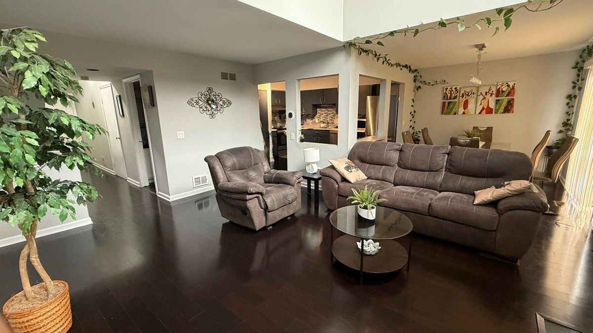 Building Photo - 735 Hamilton Ct