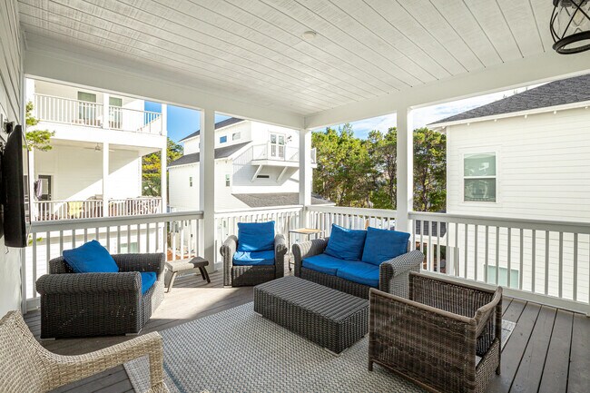 Building Photo - 91 Beach View Dr