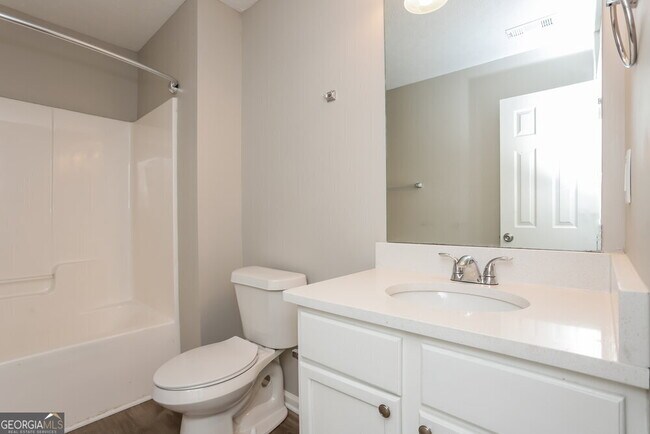Building Photo - 139 Woodwind Way