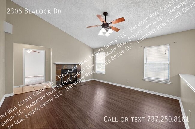 Building Photo - 2306 Blalock Dr