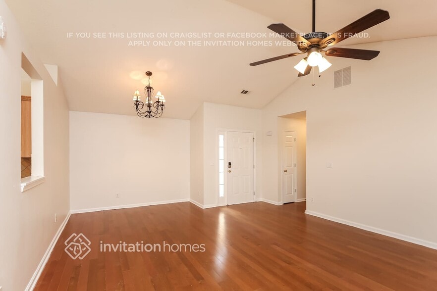 Building Photo - 5700 River Ridge Ln