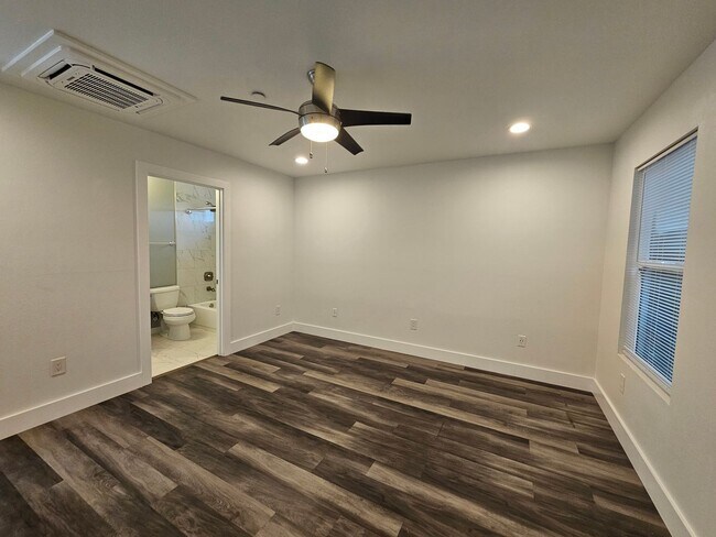 Building Photo - Sunny and Bright Newly Constructed 3-bedroom Home