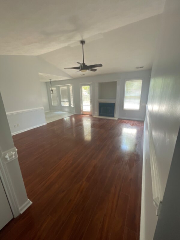 Building Photo - 7791 Cottonwood Ave