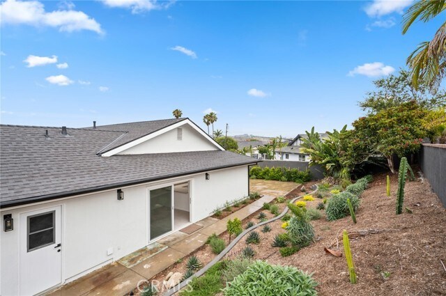 Building Photo - 33182 Blue Fin Dr