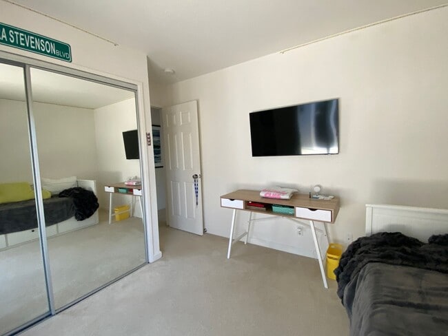 Building Photo - San Ramon Cozy Single Story 3 Bed / 2 Bath...