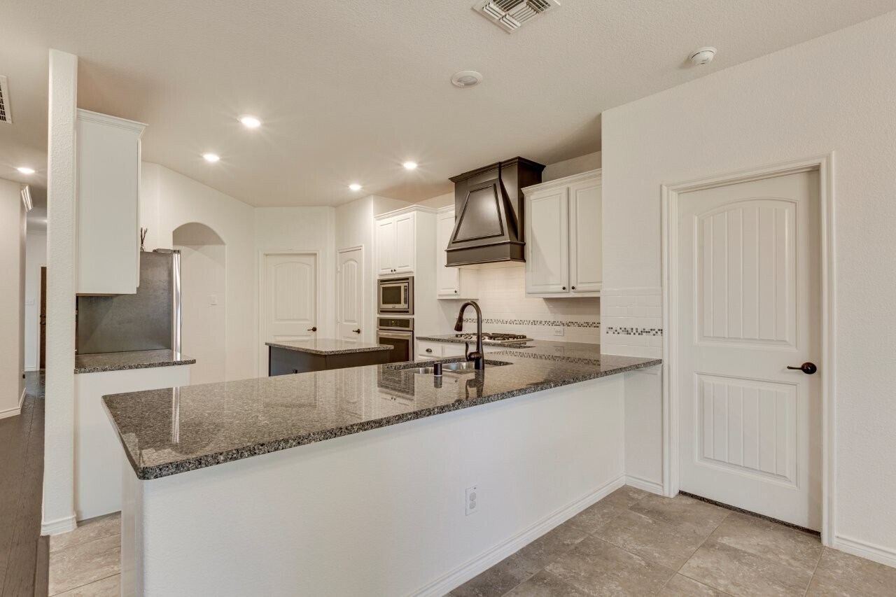 Building Photo - 3022 Maverick Dr