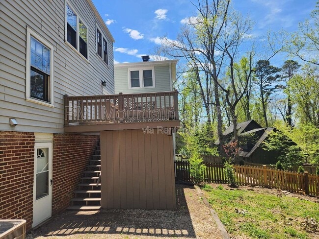 Building Photo - 39 Westover Dr