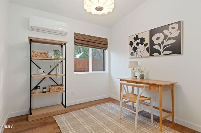 Building Photo - 114 S Santa Rosa St