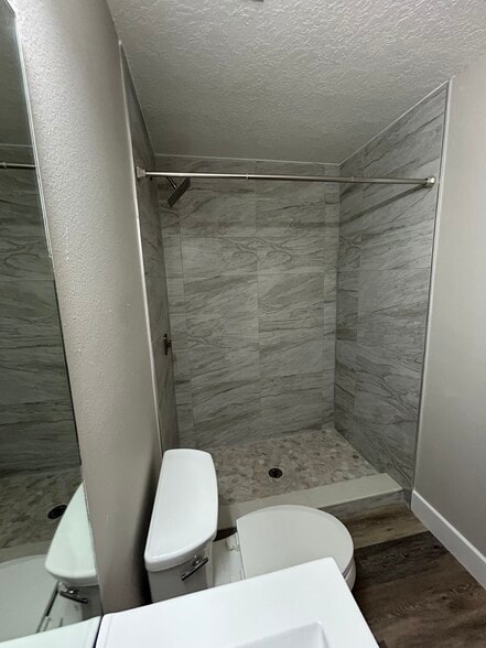 Building Photo - 1601 Big Tree Rd