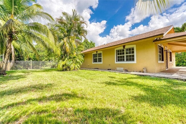 Building Photo - 5130 SW 208th Ln