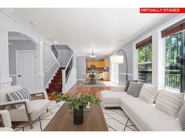 Building Photo - 3 levels, 7 bedrooms , lower level apartme...
