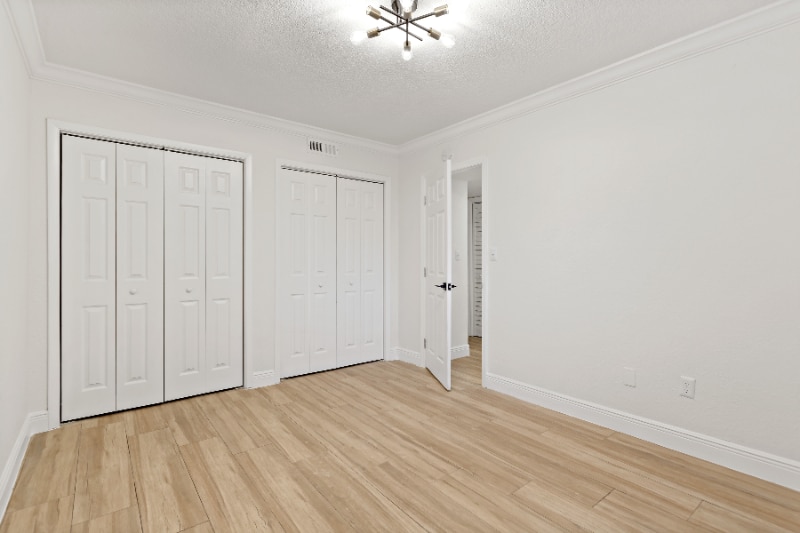 Building Photo - 3215 W Swann Ave