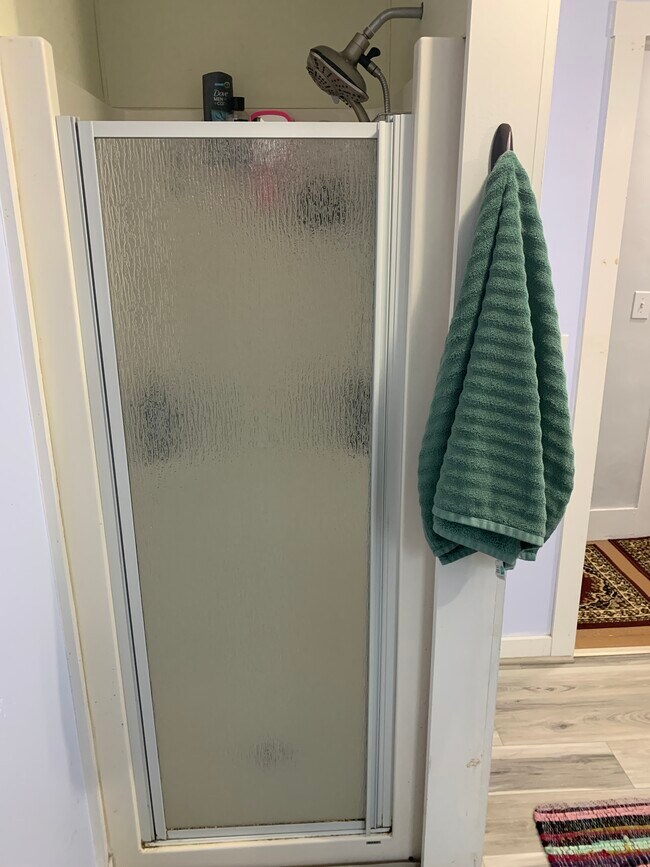 Building Photo - 25 Main St