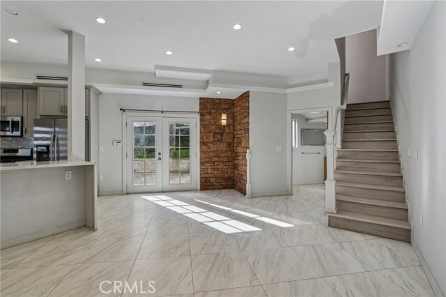 Building Photo - 24334 Crestlawn St