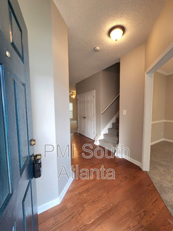 Building Photo - 176 Shenandoah Dr