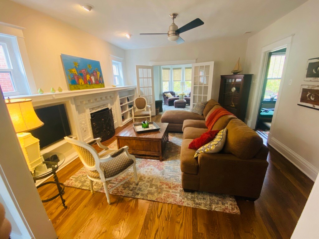 2nd Floor Living Room - 6619 San Bonita Ave