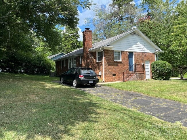 Building Photo - 6734 Knollgate Dr