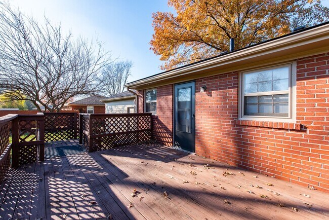 Building Photo - Fall in Love with this home!!!