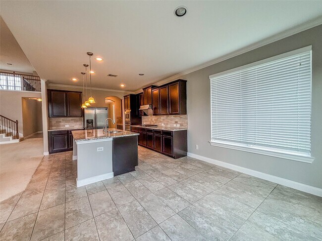 Building Photo - 25639 Kearsley Dr