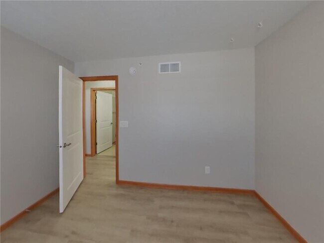 Building Photo - 1627 Fox Hunt Way