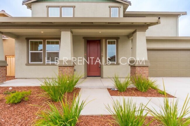Building Photo - Charming 4-Bed, 3-Bath Home in Lathrop’s T...
